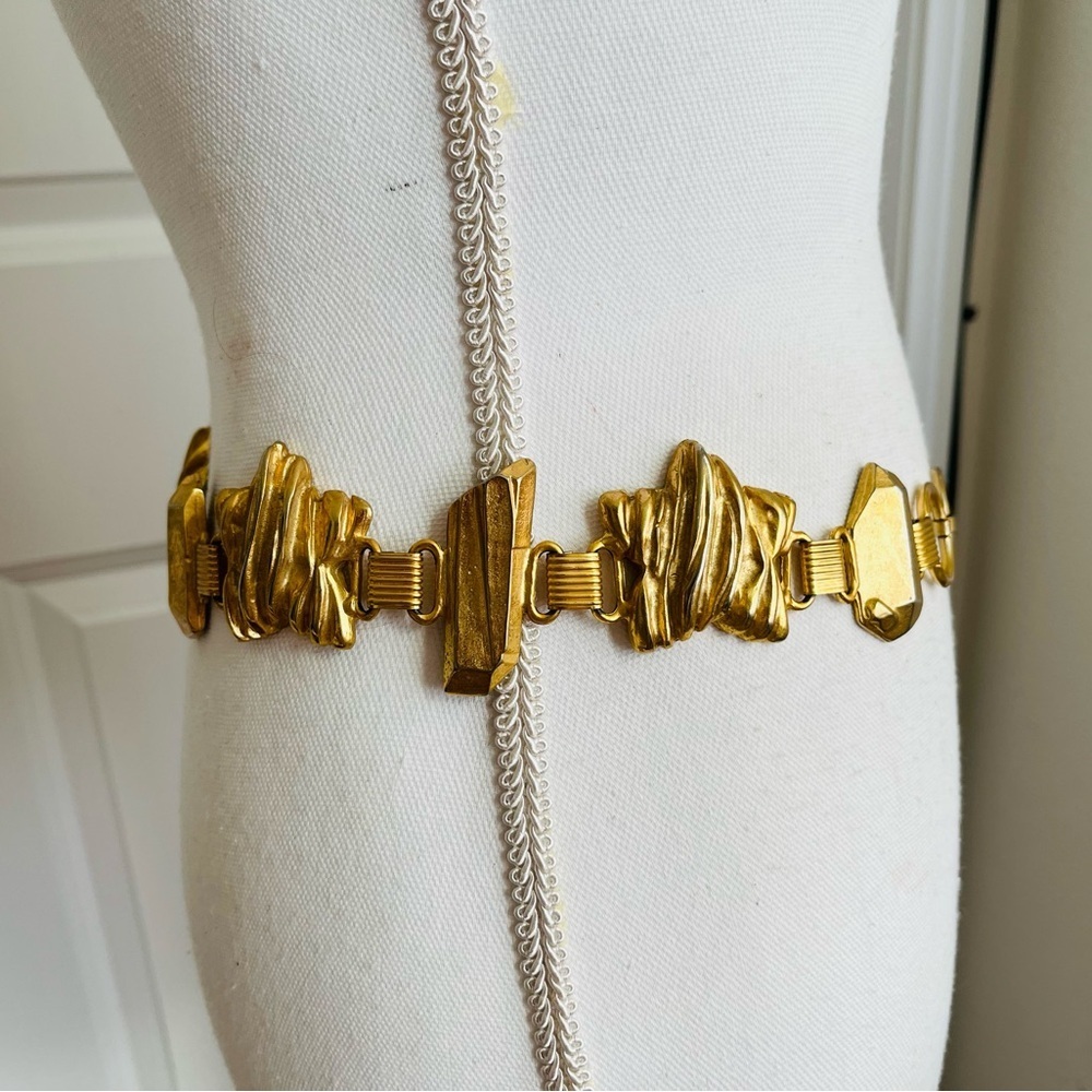 Gold Women's Accessory Belt 33 inches long - Picture 1 of 9
